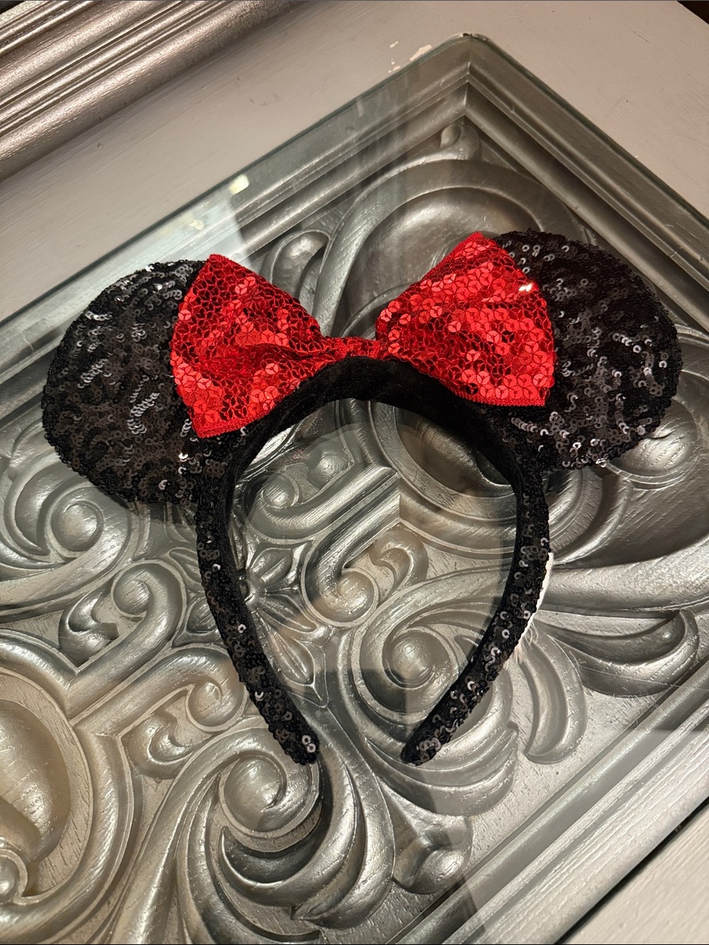 Disney Black Sequin Minnie Ears Headband with Red Bow - Picture 2 of 8